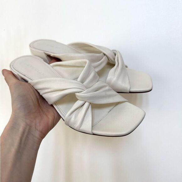 Everlane The Day Twist Heel in Cream - Picture 9 of 9